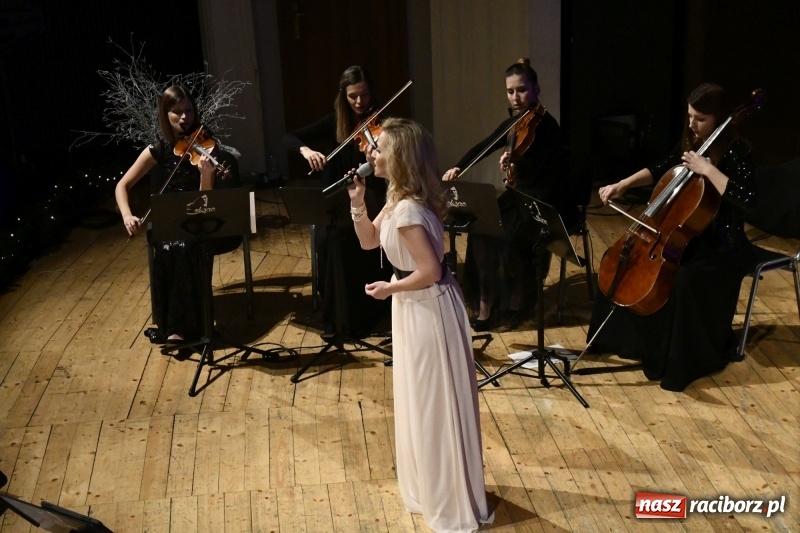 Zdjęcie w galerii na portalu naszraciborz.pl: Najważniejszy jest początek... Starosta i prezydent debiutowali jako gospodarze na spotkaniu noworocznym FOTO i WIDEO wiadomości z regionu