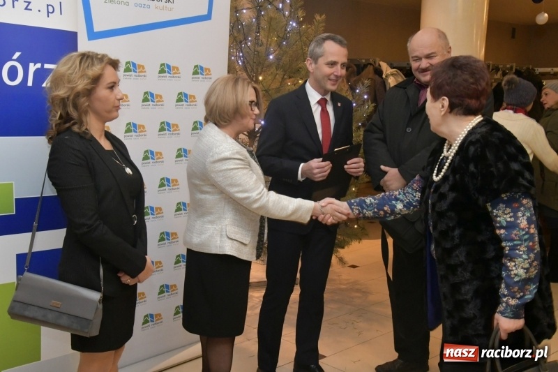 Zdjęcie w galerii na portalu naszraciborz.pl: Najważniejszy jest początek... Starosta i prezydent debiutowali jako gospodarze na spotkaniu noworocznym FOTO i WIDEO wiadomości z regionu