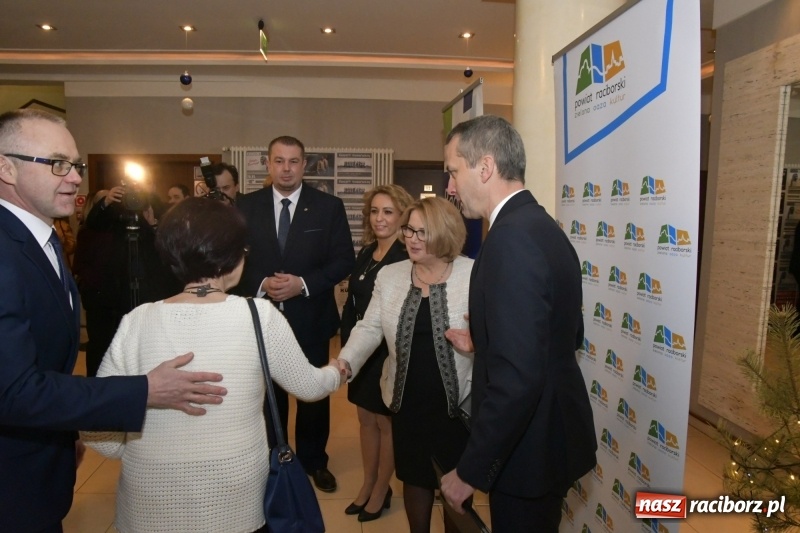 Zdjęcie w galerii na portalu naszraciborz.pl: Najważniejszy jest początek... Starosta i prezydent debiutowali jako gospodarze na spotkaniu noworocznym FOTO i WIDEO wiadomości z regionu