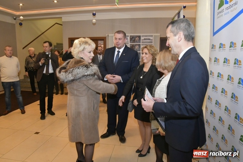 Zdjęcie w galerii na portalu naszraciborz.pl: Najważniejszy jest początek... Starosta i prezydent debiutowali jako gospodarze na spotkaniu noworocznym FOTO i WIDEO wiadomości z regionu