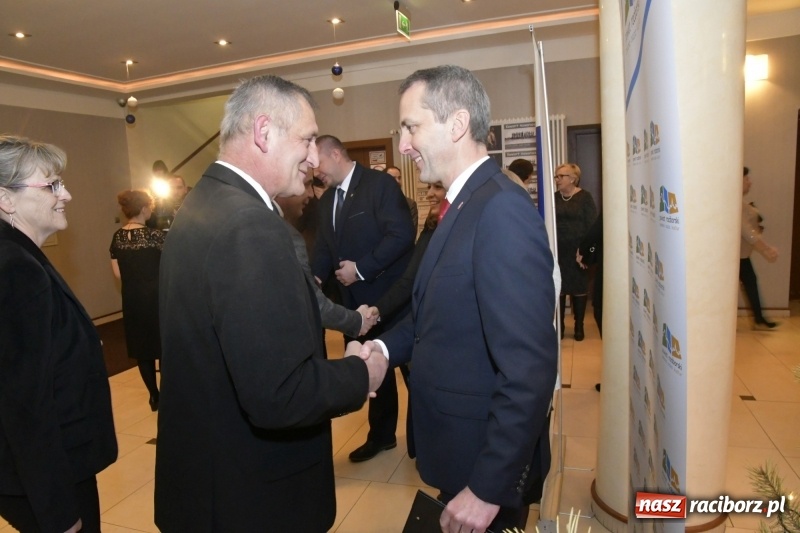 Zdjęcie w galerii na portalu naszraciborz.pl: Najważniejszy jest początek... Starosta i prezydent debiutowali jako gospodarze na spotkaniu noworocznym FOTO i WIDEO wiadomości z regionu