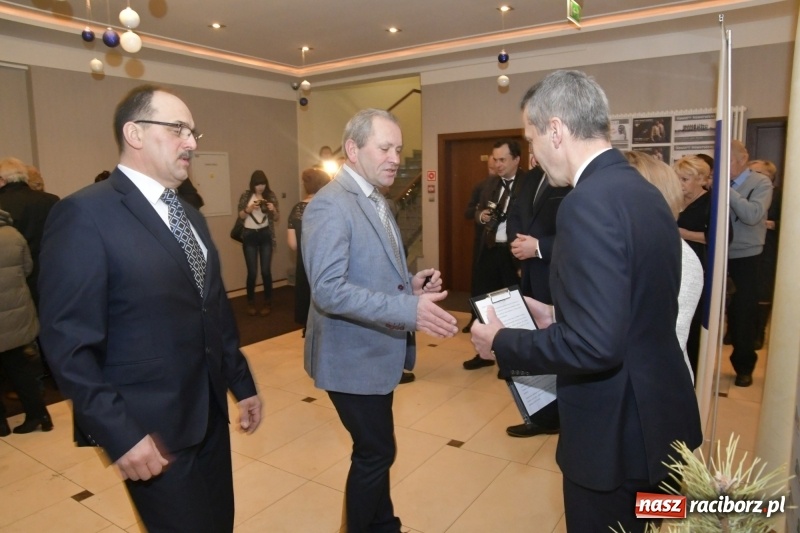 Zdjęcie w galerii na portalu naszraciborz.pl: Najważniejszy jest początek... Starosta i prezydent debiutowali jako gospodarze na spotkaniu noworocznym FOTO i WIDEO wiadomości z regionu