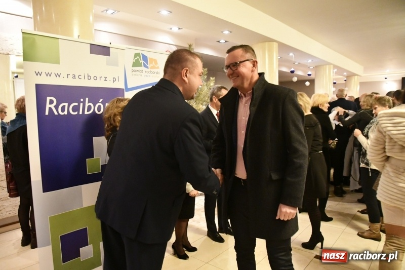Zdjęcie w galerii na portalu naszraciborz.pl: Najważniejszy jest początek... Starosta i prezydent debiutowali jako gospodarze na spotkaniu noworocznym FOTO i WIDEO wiadomości z regionu