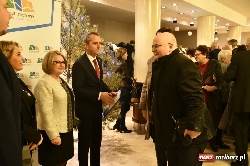 Zdjęcie w galerii na portalu naszraciborz.pl: Najważniejszy jest początek... Starosta i prezydent debiutowali jako gospodarze na spotkaniu noworocznym FOTO i WIDEO wiadomości z regionu