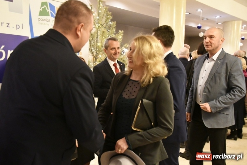 Zdjęcie w galerii na portalu naszraciborz.pl: Najważniejszy jest początek... Starosta i prezydent debiutowali jako gospodarze na spotkaniu noworocznym FOTO i WIDEO wiadomości z regionu