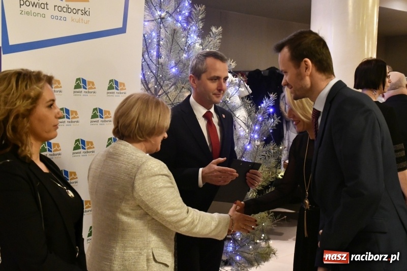Zdjęcie w galerii na portalu naszraciborz.pl: Najważniejszy jest początek... Starosta i prezydent debiutowali jako gospodarze na spotkaniu noworocznym FOTO i WIDEO wiadomości z regionu