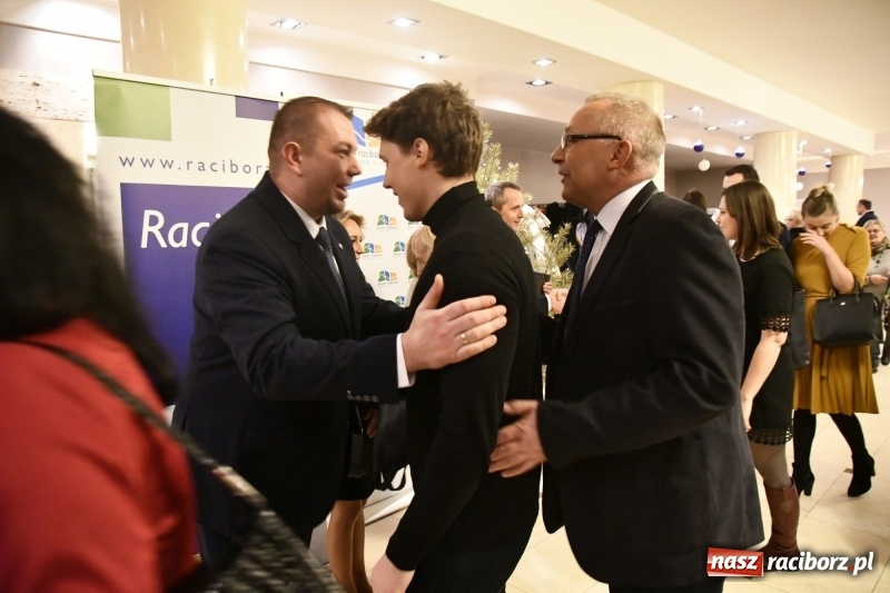 Zdjęcie w galerii na portalu naszraciborz.pl: Najważniejszy jest początek... Starosta i prezydent debiutowali jako gospodarze na spotkaniu noworocznym FOTO i WIDEO wiadomości z regionu