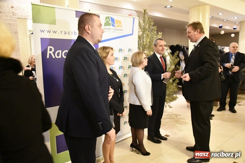 Zdjęcie w galerii na portalu naszraciborz.pl: Najważniejszy jest początek... Starosta i prezydent debiutowali jako gospodarze na spotkaniu noworocznym FOTO i WIDEO wiadomości z regionu