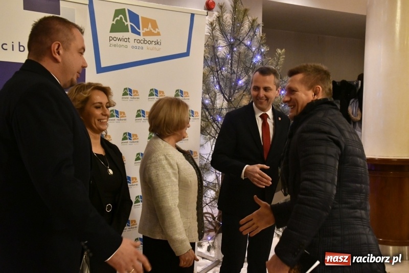 Zdjęcie w galerii na portalu naszraciborz.pl: Najważniejszy jest początek... Starosta i prezydent debiutowali jako gospodarze na spotkaniu noworocznym FOTO i WIDEO wiadomości z regionu