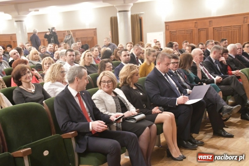 Zdjęcie w galerii na portalu naszraciborz.pl: Najważniejszy jest początek... Starosta i prezydent debiutowali jako gospodarze na spotkaniu noworocznym FOTO i WIDEO wiadomości z regionu