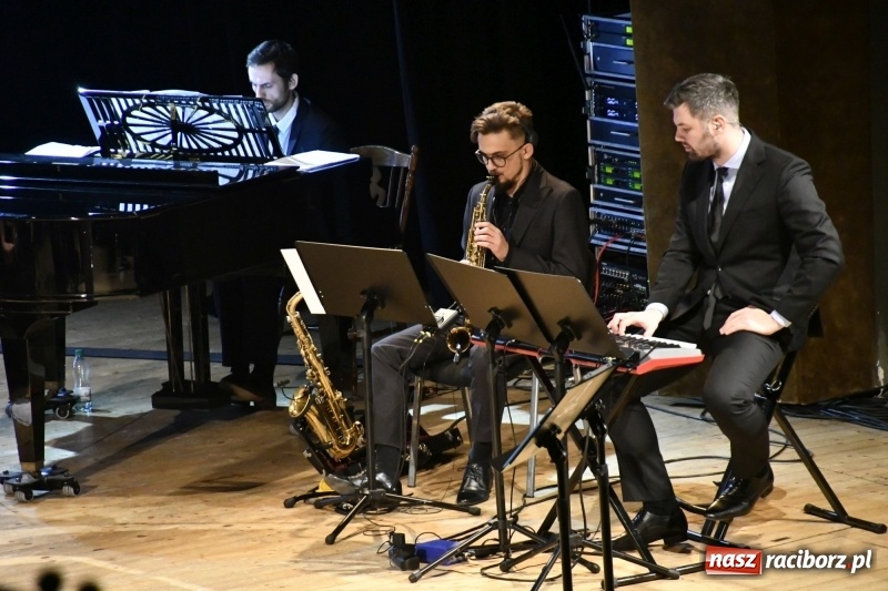 Zdjęcie w galerii na portalu naszraciborz.pl: Najważniejszy jest początek... Starosta i prezydent debiutowali jako gospodarze na spotkaniu noworocznym FOTO i WIDEO wiadomości z regionu