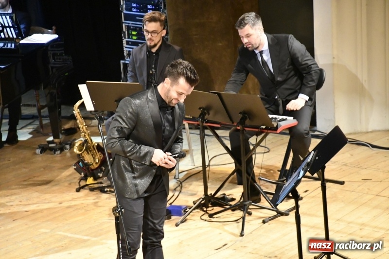 Zdjęcie w galerii na portalu naszraciborz.pl: Najważniejszy jest początek... Starosta i prezydent debiutowali jako gospodarze na spotkaniu noworocznym FOTO i WIDEO wiadomości z regionu