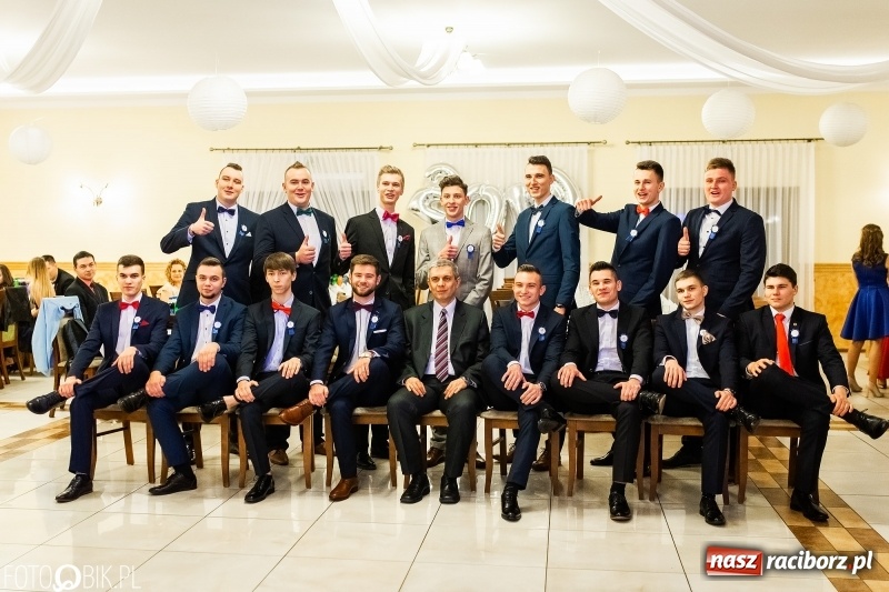 Zdjęcie w galerii na portalu naszraciborz.pl: Studniówka raciborskiego Mechanika w Anielskim Młynie FOTO i WIDEO wiadomości z regionu