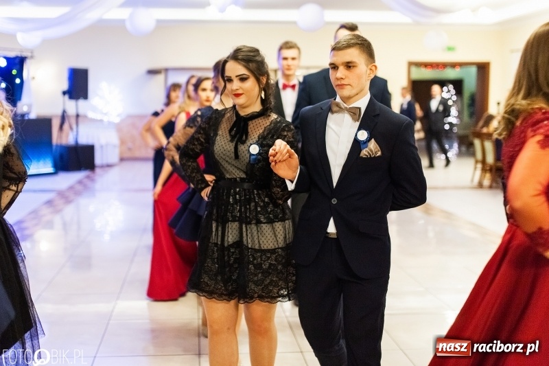 Zdjęcie w galerii na portalu naszraciborz.pl: Studniówka raciborskiego Mechanika w Anielskim Młynie FOTO i WIDEO wiadomości z regionu