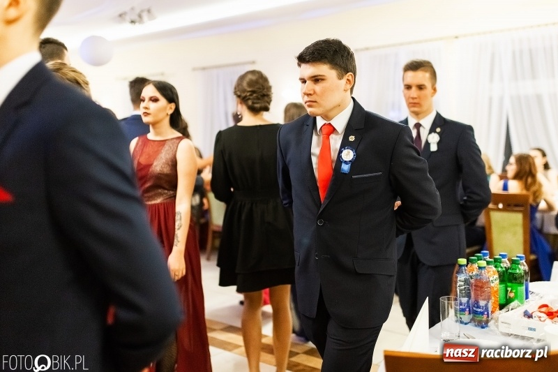 Zdjęcie w galerii na portalu naszraciborz.pl: Studniówka raciborskiego Mechanika w Anielskim Młynie FOTO i WIDEO wiadomości z regionu