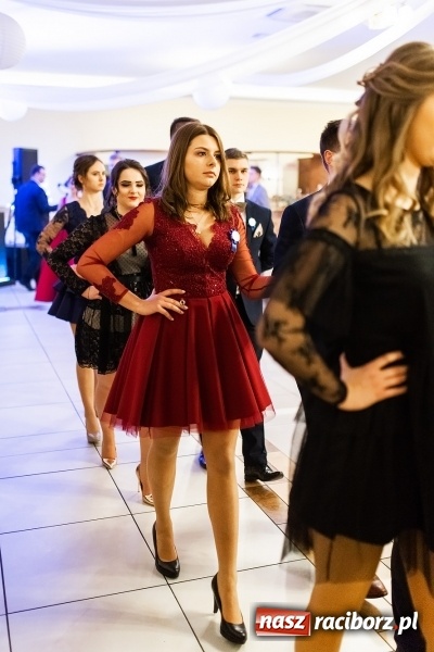 Zdjęcie w galerii na portalu naszraciborz.pl: Studniówka raciborskiego Mechanika w Anielskim Młynie FOTO i WIDEO wiadomości z regionu