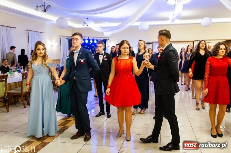 Zdjęcie w galerii na portalu naszraciborz.pl: Studniówka raciborskiego Mechanika w Anielskim Młynie FOTO i WIDEO wiadomości z regionu