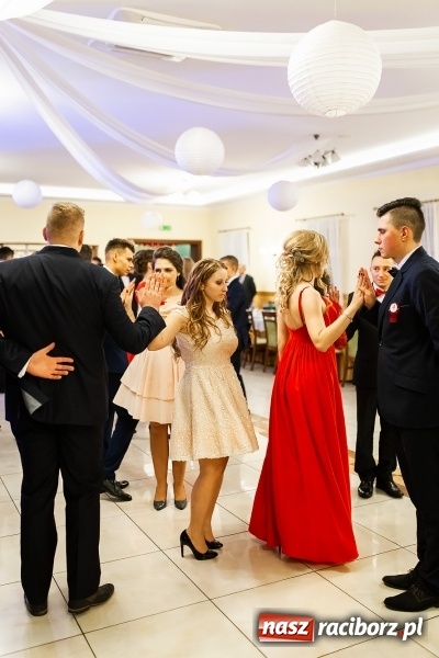 Zdjęcie w galerii na portalu naszraciborz.pl: Studniówka raciborskiego Mechanika w Anielskim Młynie FOTO i WIDEO wiadomości z regionu