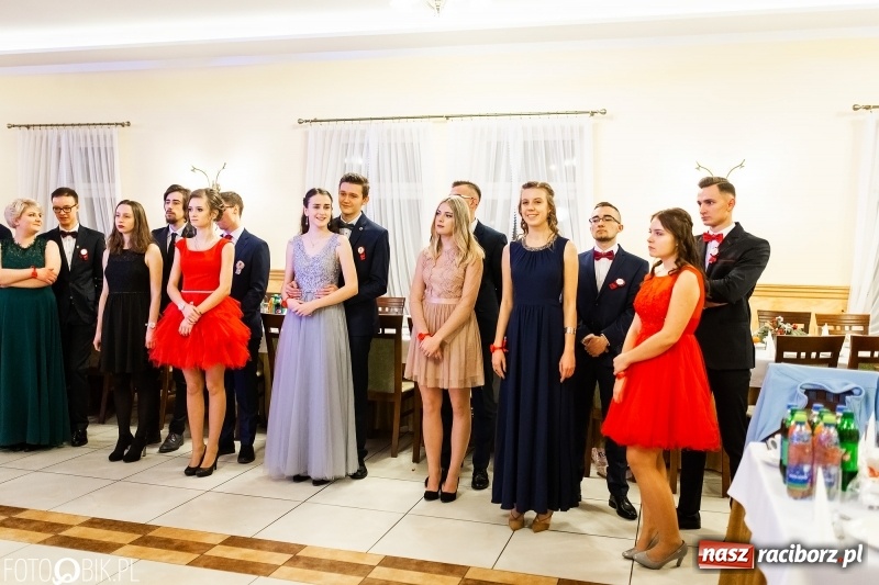 Zdjęcie w galerii na portalu naszraciborz.pl: Studniówka raciborskiego Mechanika w Anielskim Młynie FOTO i WIDEO wiadomości z regionu