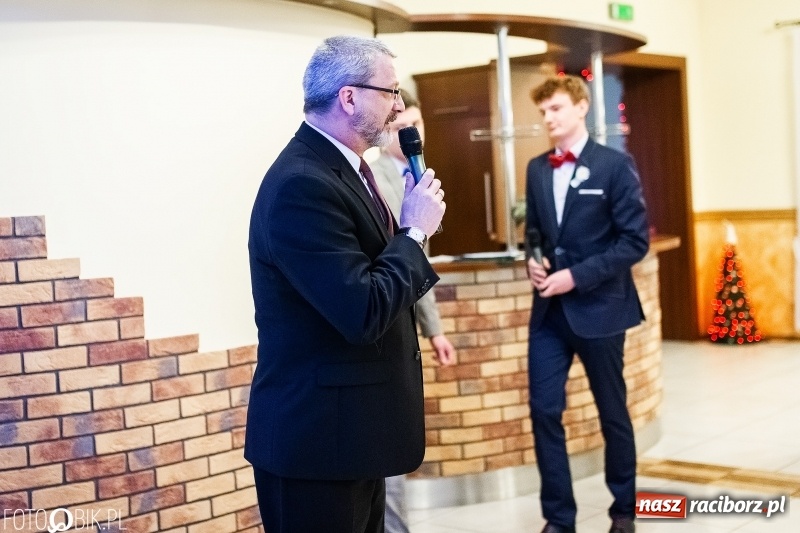 Zdjęcie w galerii na portalu naszraciborz.pl: Studniówka raciborskiego Mechanika w Anielskim Młynie FOTO i WIDEO wiadomości z regionu