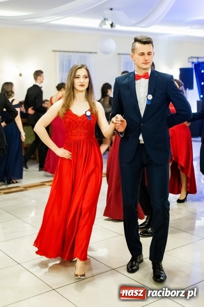 Zdjęcie w galerii na portalu naszraciborz.pl: Studniówka raciborskiego Mechanika w Anielskim Młynie FOTO i WIDEO wiadomości z regionu