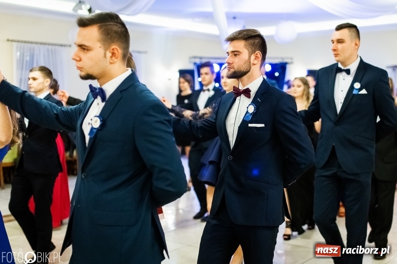 Zdjęcie w galerii na portalu naszraciborz.pl: Studniówka raciborskiego Mechanika w Anielskim Młynie FOTO i WIDEO wiadomości z regionu