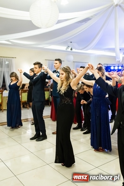 Zdjęcie w galerii na portalu naszraciborz.pl: Studniówka raciborskiego Mechanika w Anielskim Młynie FOTO i WIDEO wiadomości z regionu