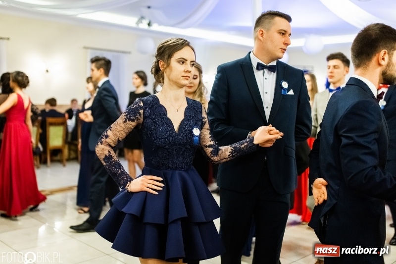 Zdjęcie w galerii na portalu naszraciborz.pl: Studniówka raciborskiego Mechanika w Anielskim Młynie FOTO i WIDEO wiadomości z regionu