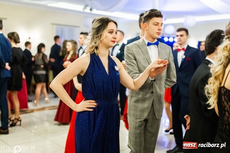 Zdjęcie w galerii na portalu naszraciborz.pl: Studniówka raciborskiego Mechanika w Anielskim Młynie FOTO i WIDEO wiadomości z regionu