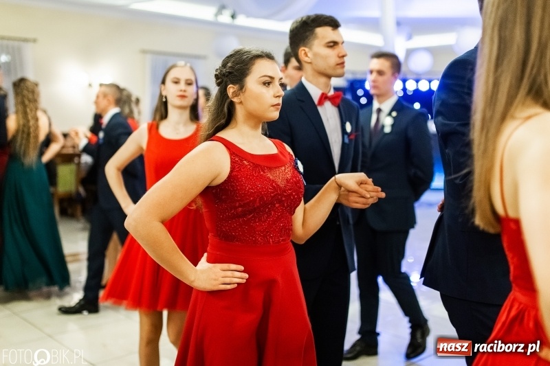 Zdjęcie w galerii na portalu naszraciborz.pl: Studniówka raciborskiego Mechanika w Anielskim Młynie FOTO i WIDEO wiadomości z regionu