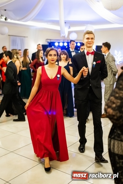 Zdjęcie w galerii na portalu naszraciborz.pl: Studniówka raciborskiego Mechanika w Anielskim Młynie FOTO i WIDEO wiadomości z regionu