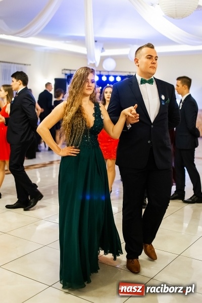 Zdjęcie w galerii na portalu naszraciborz.pl: Studniówka raciborskiego Mechanika w Anielskim Młynie FOTO i WIDEO wiadomości z regionu