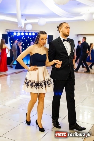 Zdjęcie w galerii na portalu naszraciborz.pl: Studniówka raciborskiego Mechanika w Anielskim Młynie FOTO i WIDEO wiadomości z regionu