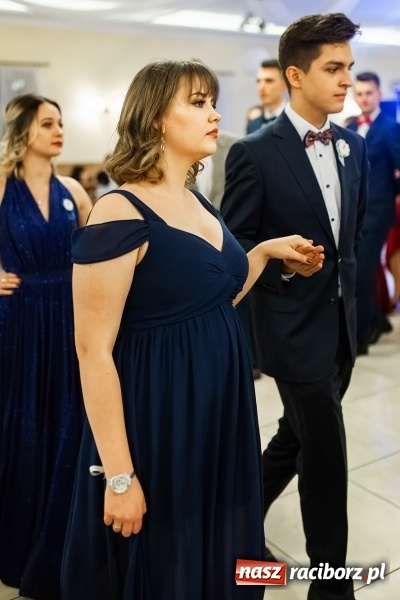 Zdjęcie w galerii na portalu naszraciborz.pl: Studniówka raciborskiego Mechanika w Anielskim Młynie FOTO i WIDEO wiadomości z regionu