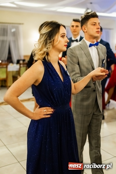 Zdjęcie w galerii na portalu naszraciborz.pl: Studniówka raciborskiego Mechanika w Anielskim Młynie FOTO i WIDEO wiadomości z regionu