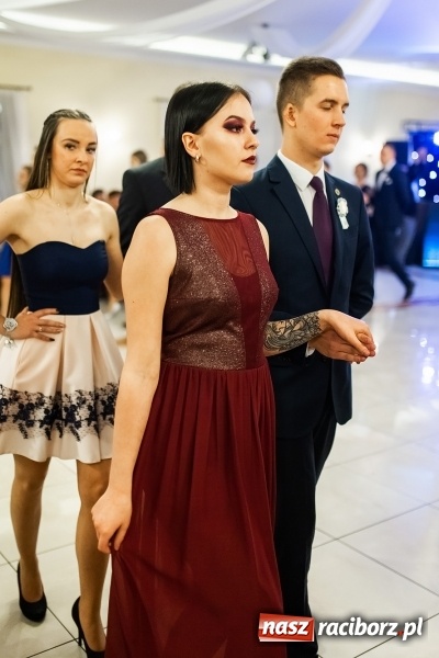 Zdjęcie w galerii na portalu naszraciborz.pl: Studniówka raciborskiego Mechanika w Anielskim Młynie FOTO i WIDEO wiadomości z regionu