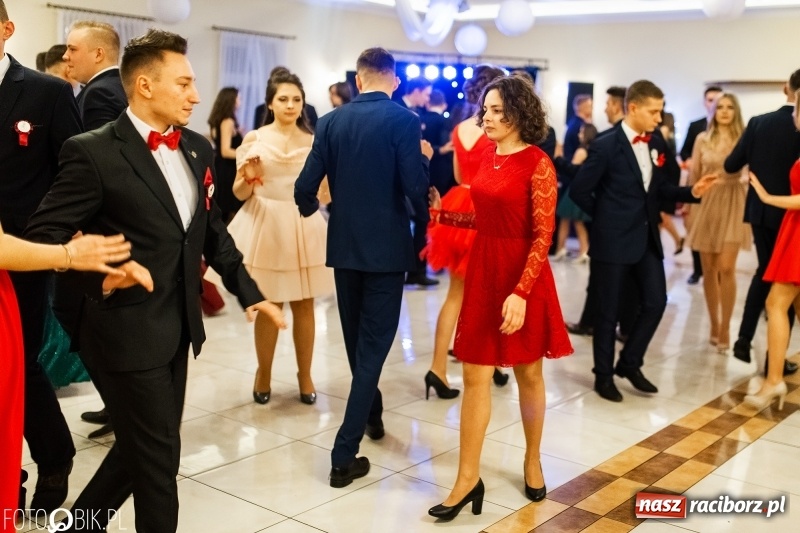 Zdjęcie w galerii na portalu naszraciborz.pl: Studniówka raciborskiego Mechanika w Anielskim Młynie FOTO i WIDEO wiadomości z regionu