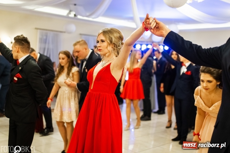 Zdjęcie w galerii na portalu naszraciborz.pl: Studniówka raciborskiego Mechanika w Anielskim Młynie FOTO i WIDEO wiadomości z regionu