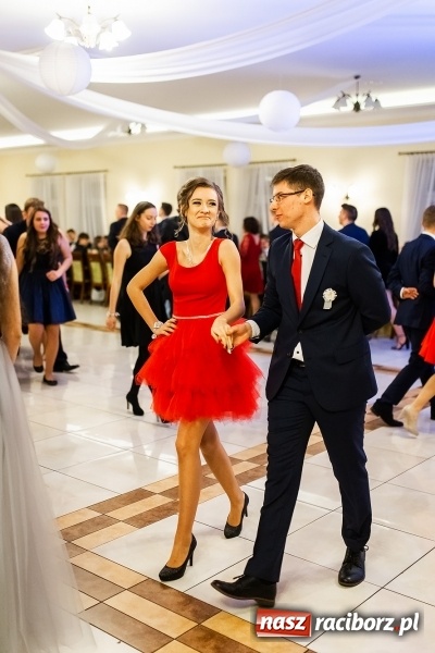 Zdjęcie w galerii na portalu naszraciborz.pl: Studniówka raciborskiego Mechanika w Anielskim Młynie FOTO i WIDEO wiadomości z regionu