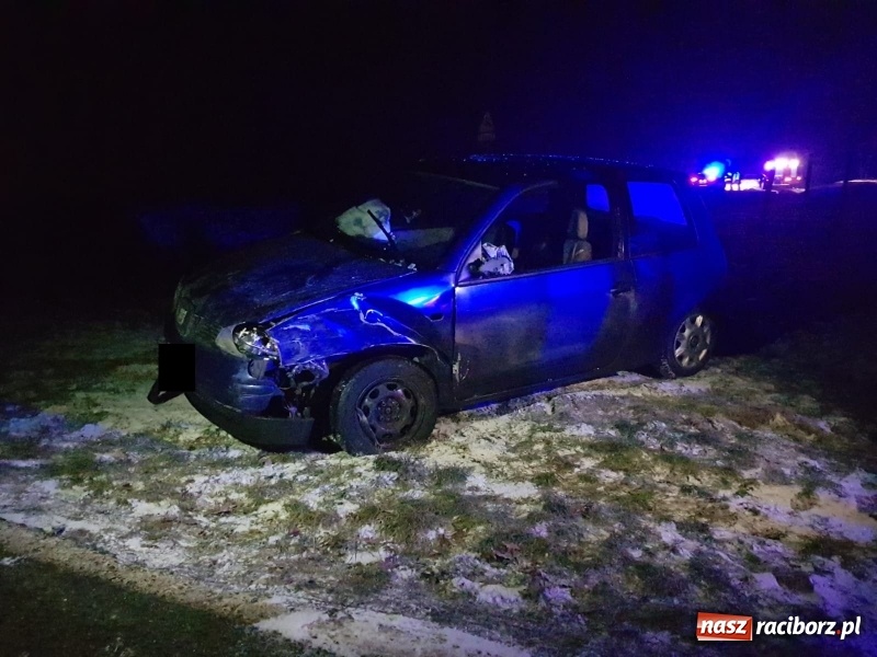 Zdjęcie w galerii na portalu naszraciborz.pl: Zderzenie seata i passata na DK 45  wiadomości z regionu