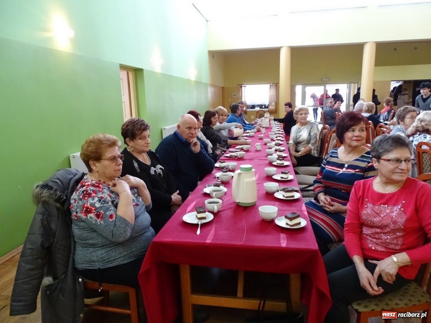 Zdjęcie w galerii na portalu naszraciborz.pl: Światowy pokaz mody w Kobyli wiadomości z regionu