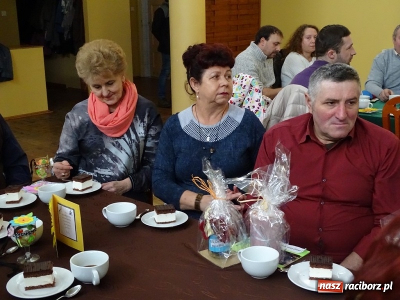 Zdjęcie w galerii na portalu naszraciborz.pl: Światowy pokaz mody w Kobyli wiadomości z regionu