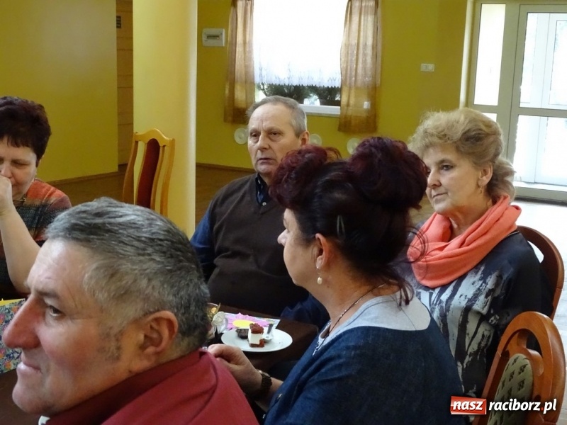 Zdjęcie w galerii na portalu naszraciborz.pl: Światowy pokaz mody w Kobyli wiadomości z regionu