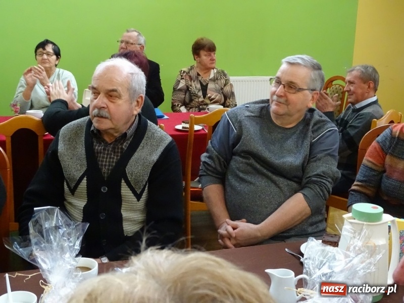 Zdjęcie w galerii na portalu naszraciborz.pl: Światowy pokaz mody w Kobyli wiadomości z regionu