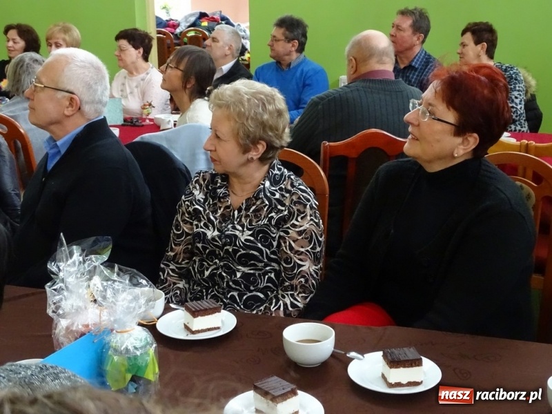 Zdjęcie w galerii na portalu naszraciborz.pl: Światowy pokaz mody w Kobyli wiadomości z regionu