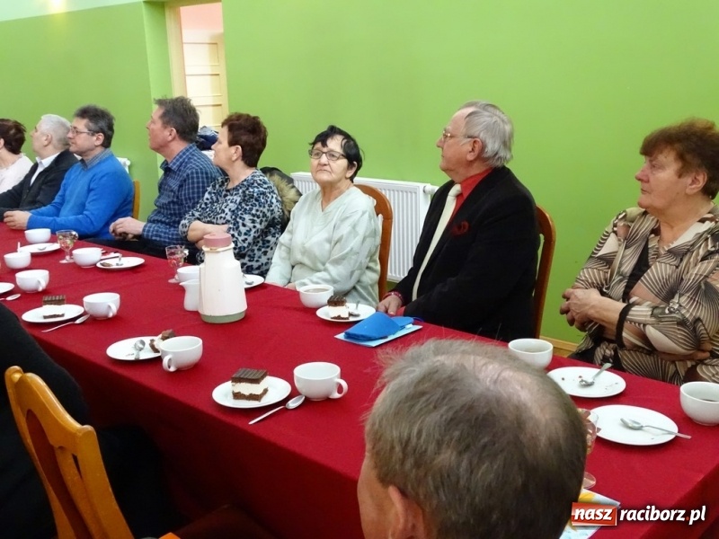 Zdjęcie w galerii na portalu naszraciborz.pl: Światowy pokaz mody w Kobyli wiadomości z regionu