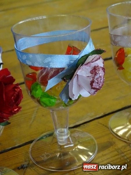 Zdjęcie w galerii na portalu naszraciborz.pl: Światowy pokaz mody w Kobyli wiadomości z regionu