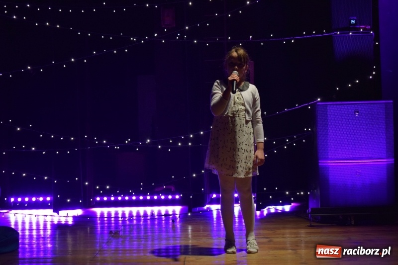 Zdjęcie w galerii na portalu naszraciborz.pl: W Kuźni Kultury zabrzmiały kolędy  wiadomości z regionu