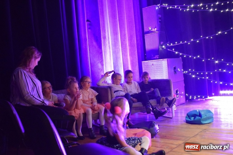 Zdjęcie w galerii na portalu naszraciborz.pl: W Kuźni Kultury zabrzmiały kolędy  wiadomości z regionu