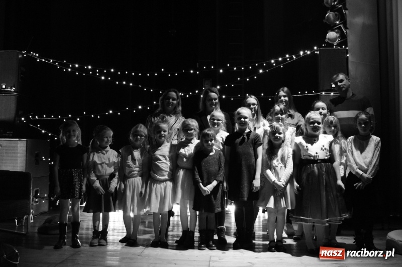 Zdjęcie w galerii na portalu naszraciborz.pl: W Kuźni Kultury zabrzmiały kolędy  wiadomości z regionu